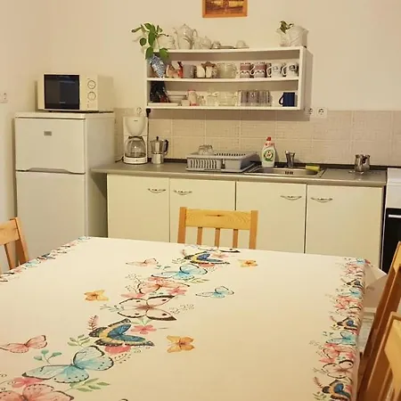 Lägenhet Pataki House