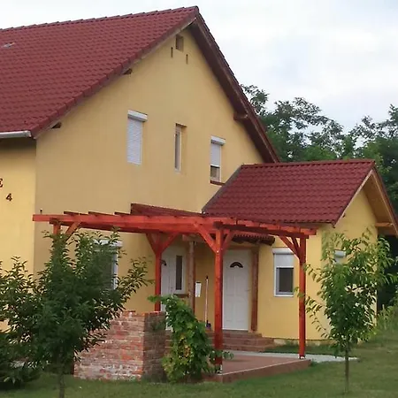 Apartamento Pataki House *
