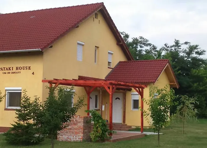 Apartament Pataki House *